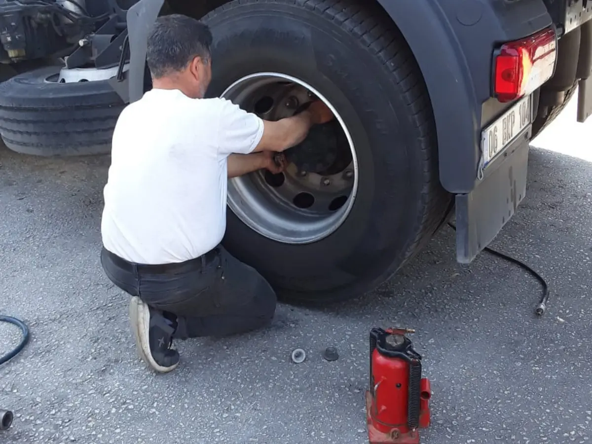 Sarıçam Oto Lastikçi